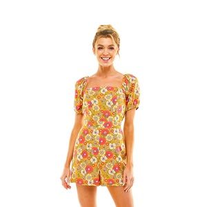 Shortsleeved plus size cross back romper